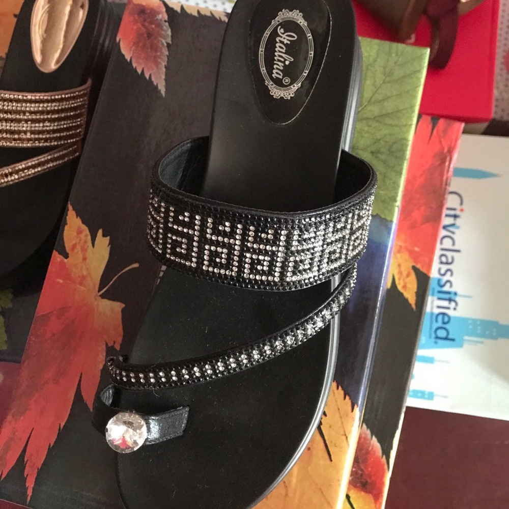 Italina Black & Silver Toe Bling Wedge SANDAL - Picture 8 of 8